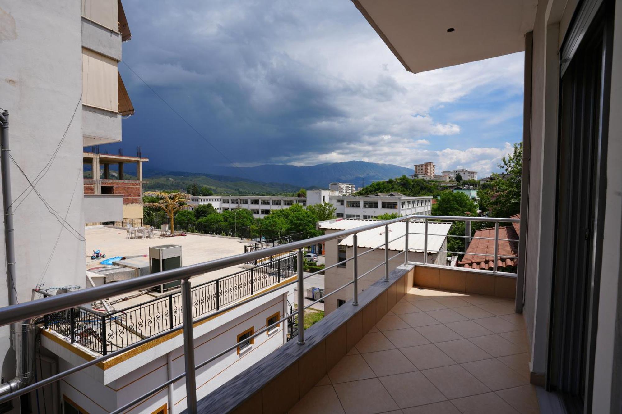 “Apheartment Gjirokastra” Apartman Kültér fotó